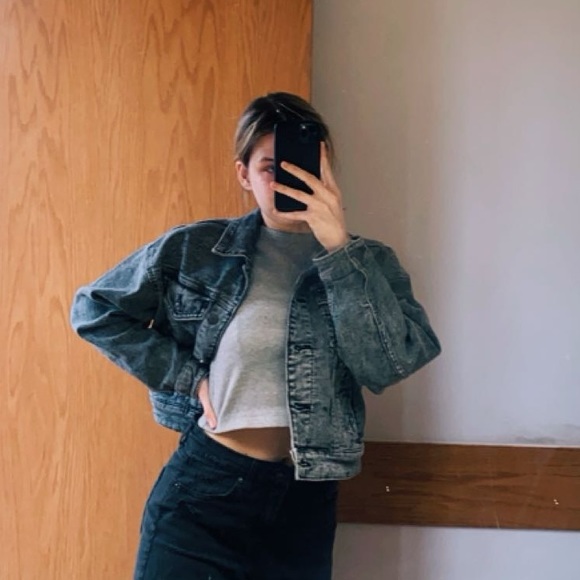 Womens Timeless Denim Jacket - Picture 6 of 9